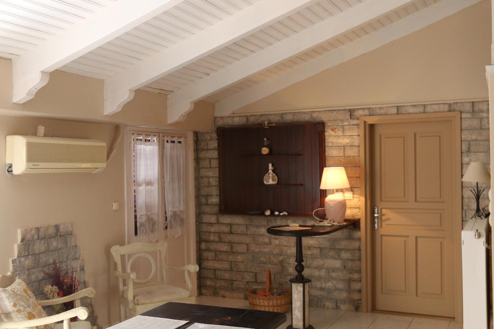 Vanessa Studios Poros  Exterior photo